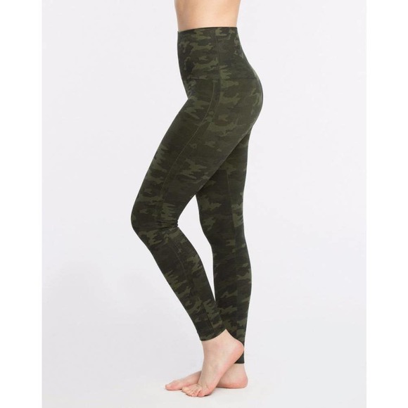 SPANX Look At Me Now Seamless Leggings Green Camo Size Medium High Rise Slimming - Picture 15 of 16